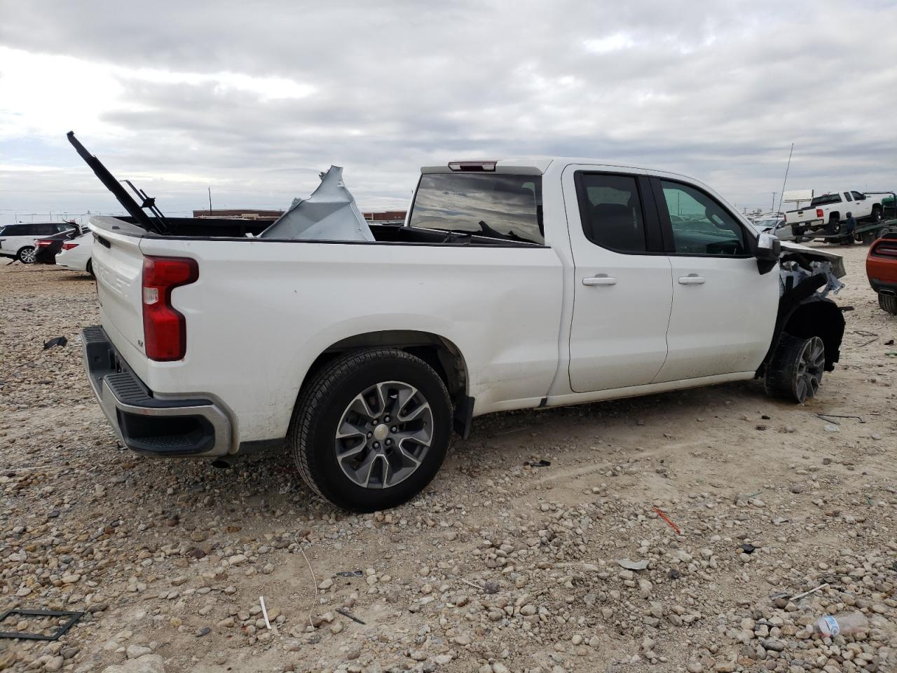 Obraz 3 z 2020 CHEVROLET SILVERADO C1500 LT 2020 z VIN 1GCRWCED9LZ159943