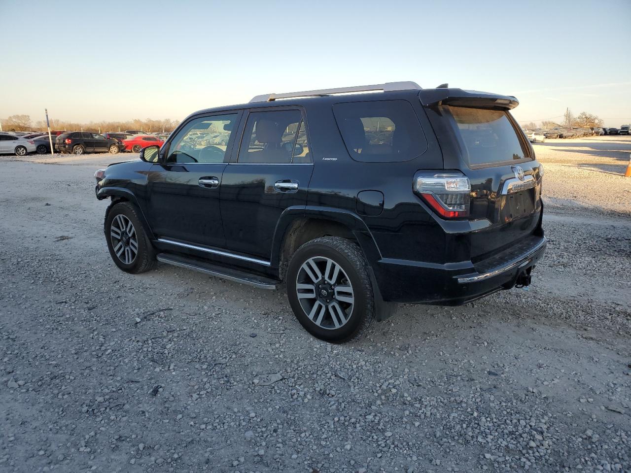 Obraz 2 z 2022 TOYOTA 4RUNNER LIMITED 2022 z VIN JTEKU5JR0N6086448