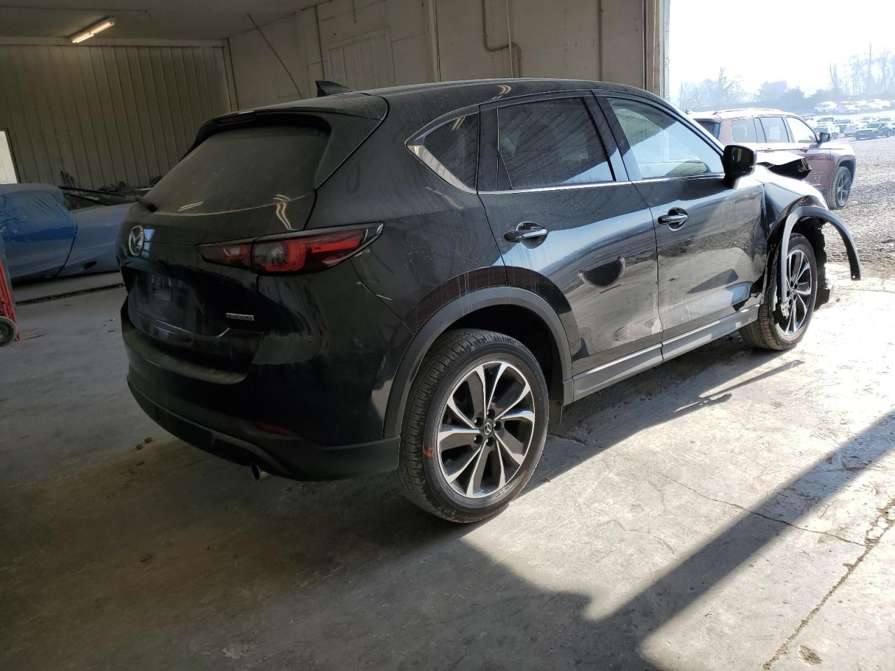Изображение 3 2023 MAZDA CX-5 PREMIUM 2023 с VIN JM3KFBDM4P0188619