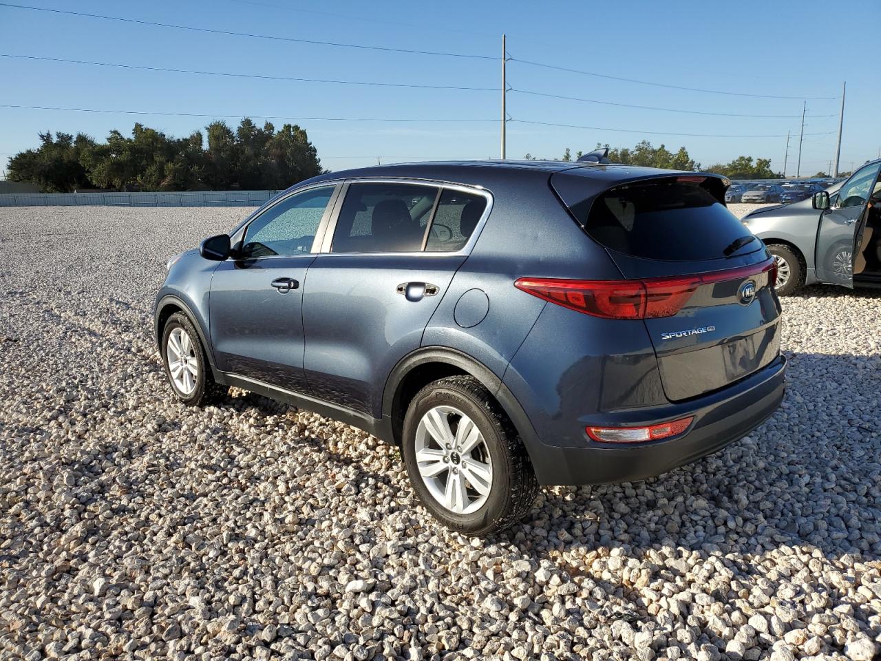 Image 2 of 2017 KIA SPORTAGE LX 2017 with VIN KNDPM3AC2H7167198