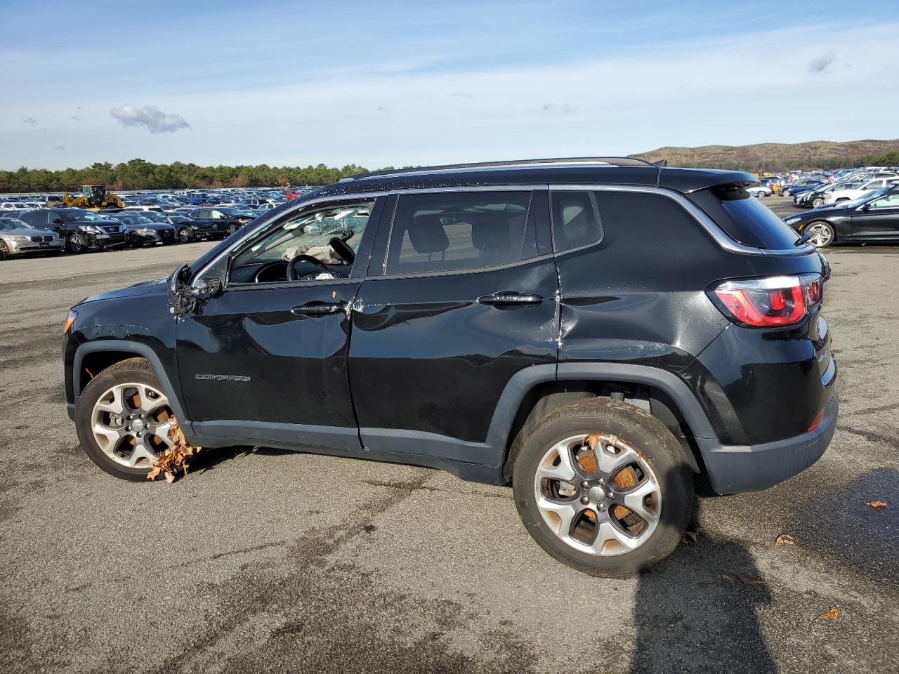 Obraz 2 z 2020 JEEP COMPASS LIMITED 2020 z VIN 3C4NJDCB3LT155365