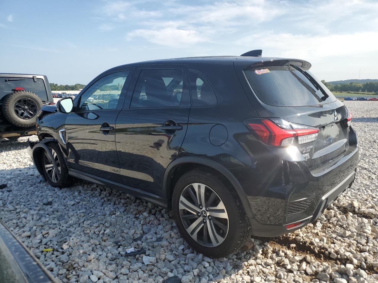 Изображение 2 2020 MITSUBISHI OUTLANDER SPORT ES 2020 с VIN JA4AR3AUXLU021037