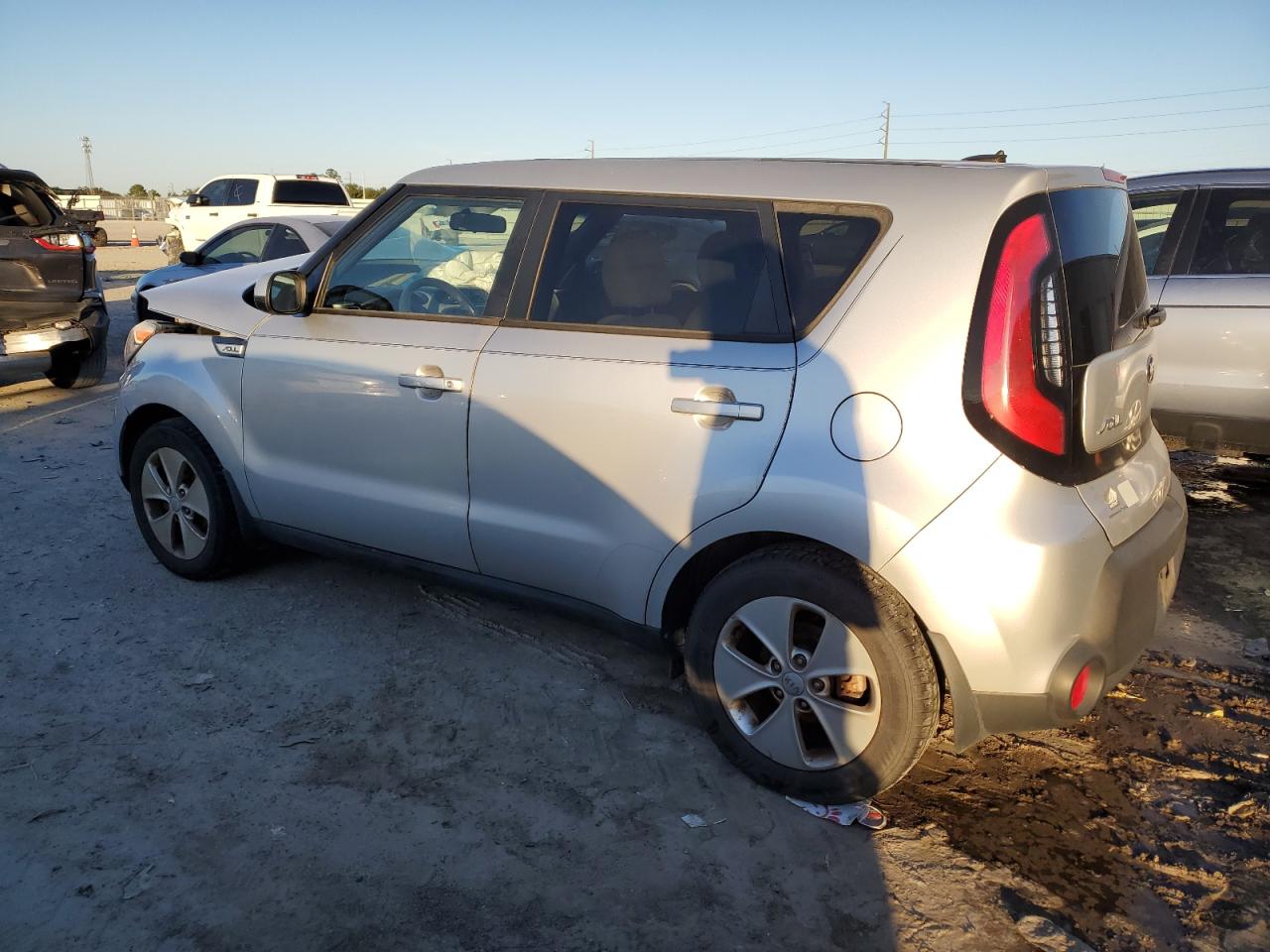 Obraz 2 z 2015 KIA SOUL  2015 z VIN KNDJN2A21F7750167