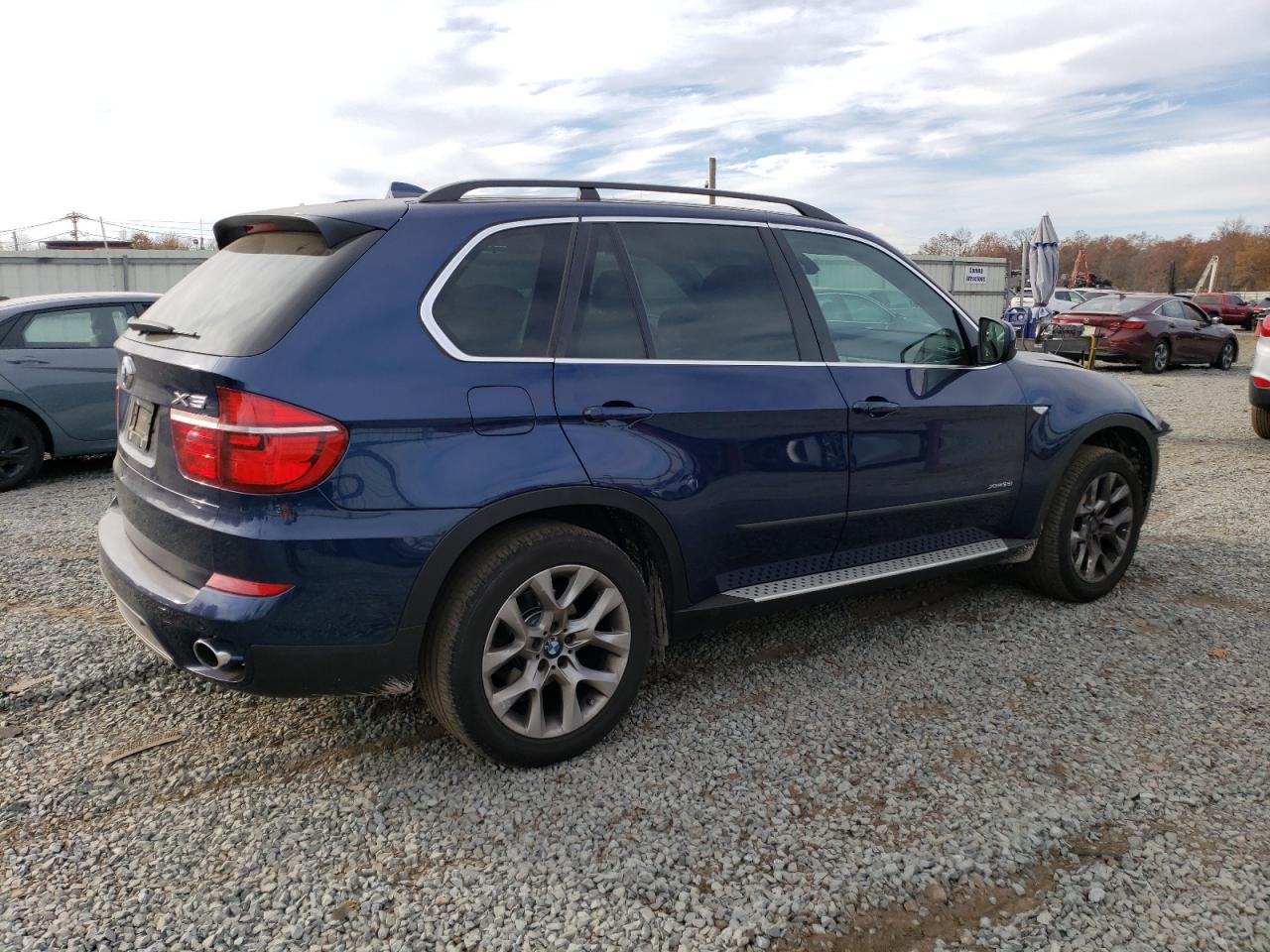 Image 3 of 2013 BMW X5 XDRIVE35I 2013 with VIN 5UXZV4C53DL993780