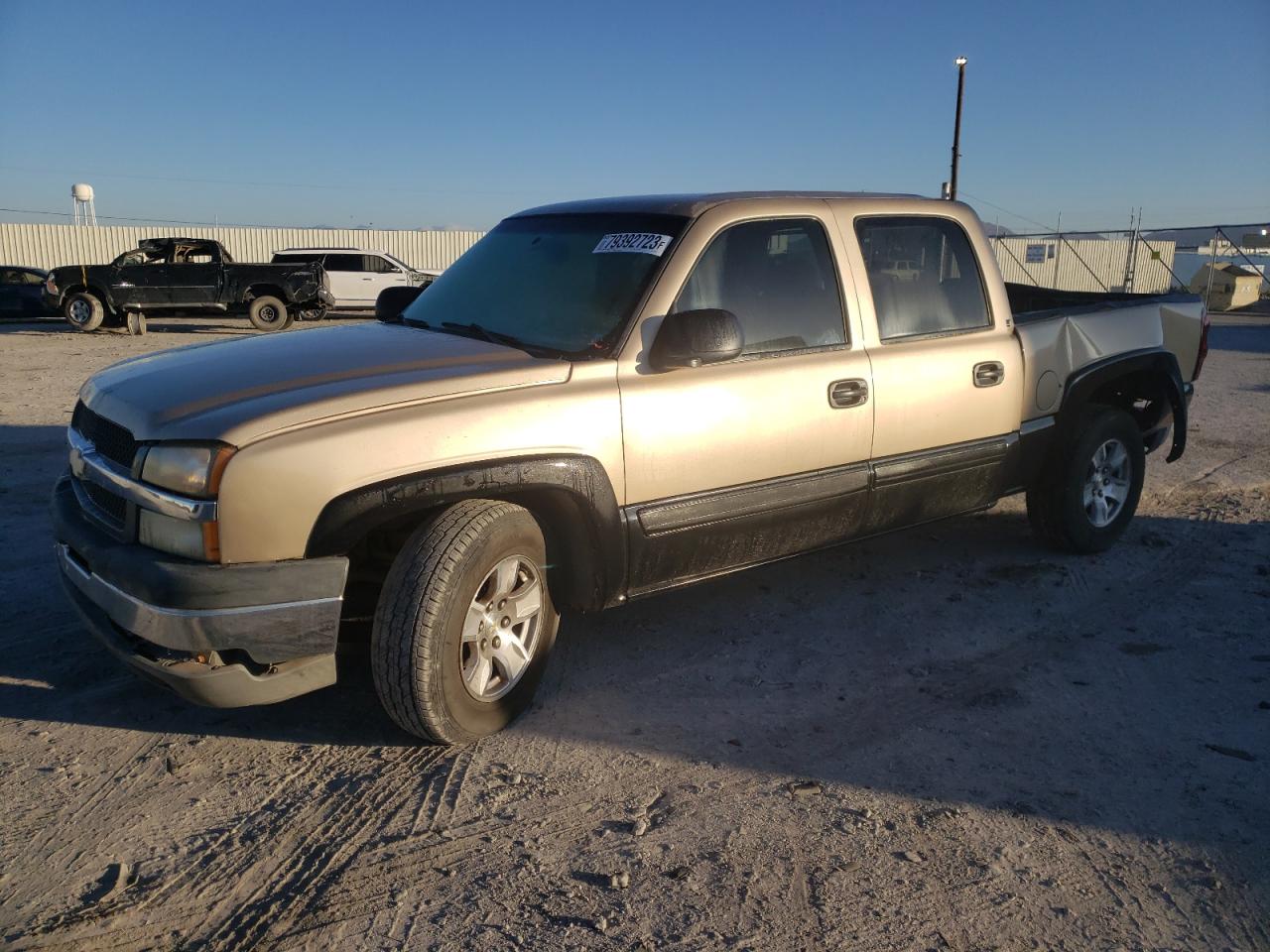 Obraz 1 z 2004 CHEVROLET SILVERADO C1500 2004 z VIN 2GCEC13T041414771