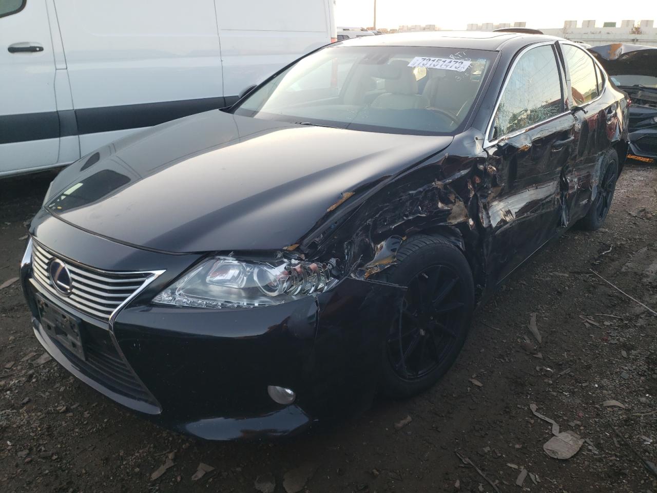 Image 1 of 2013 LEXUS ES 300H 2013 with VIN JTHBW1GG0D2015509