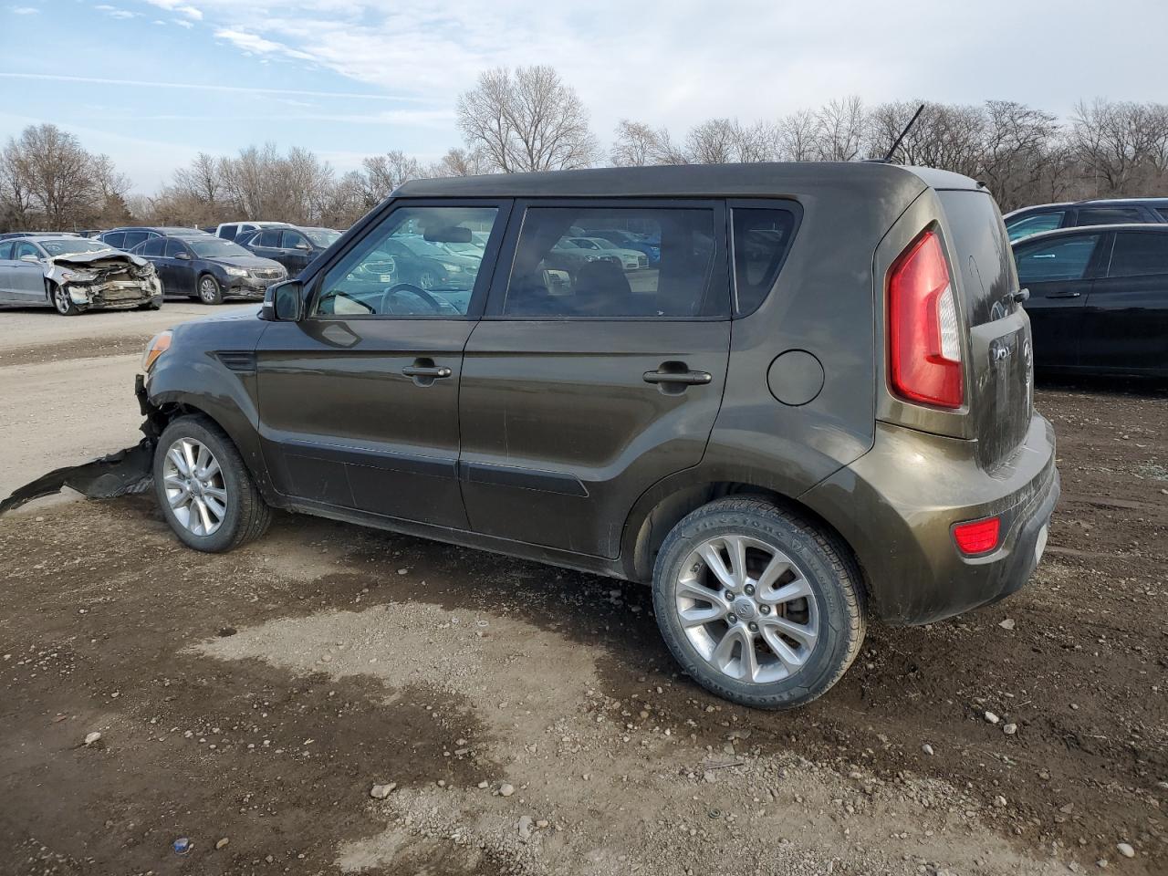 Obraz 2 z 2013 KIA SOUL + 2013 z VIN KNDJT2A68D7560596