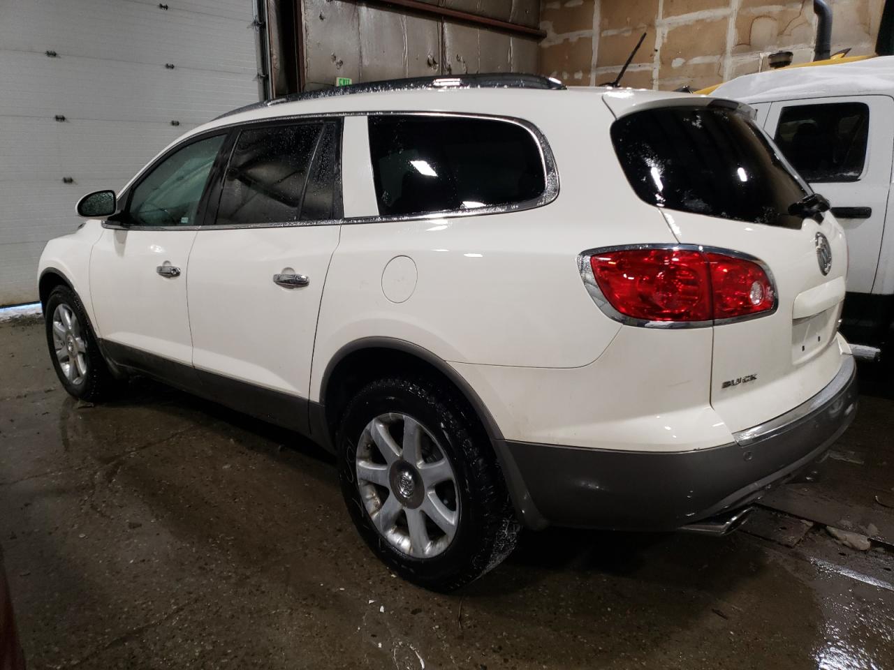 Obraz 2 z 2008 BUICK ENCLAVE CXL 2008 z VIN 5GAEV23728J138593