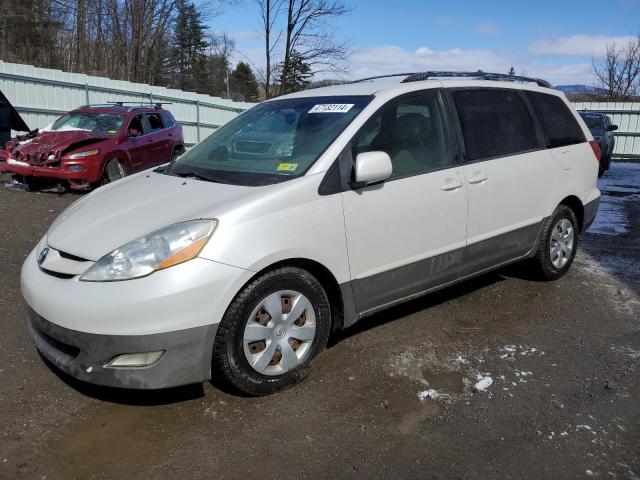 Image 1 of 2007 TOYOTA SIENNA XLE 2007 with VIN 5TDZK22C57S056026