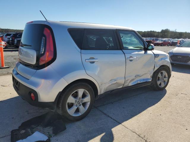 Obraz 3 z 2017 KIA SOUL  2017 z VIN KNDJN2A23H7483455