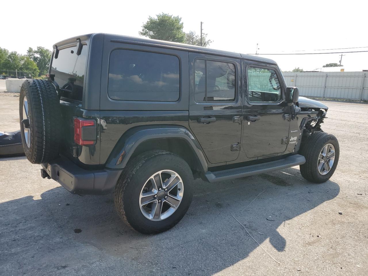 Image 3 of 2020 JEEP WRANGLER UNLIMITED SAHARA 2020 with VIN 1C4HJXEN8LW240573