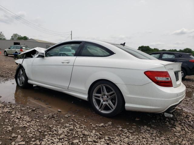 Obraz 2 z 2015 MERCEDES-BENZ C 350 4MATIC 2015 z VIN WDDGJ8JB4FG372778