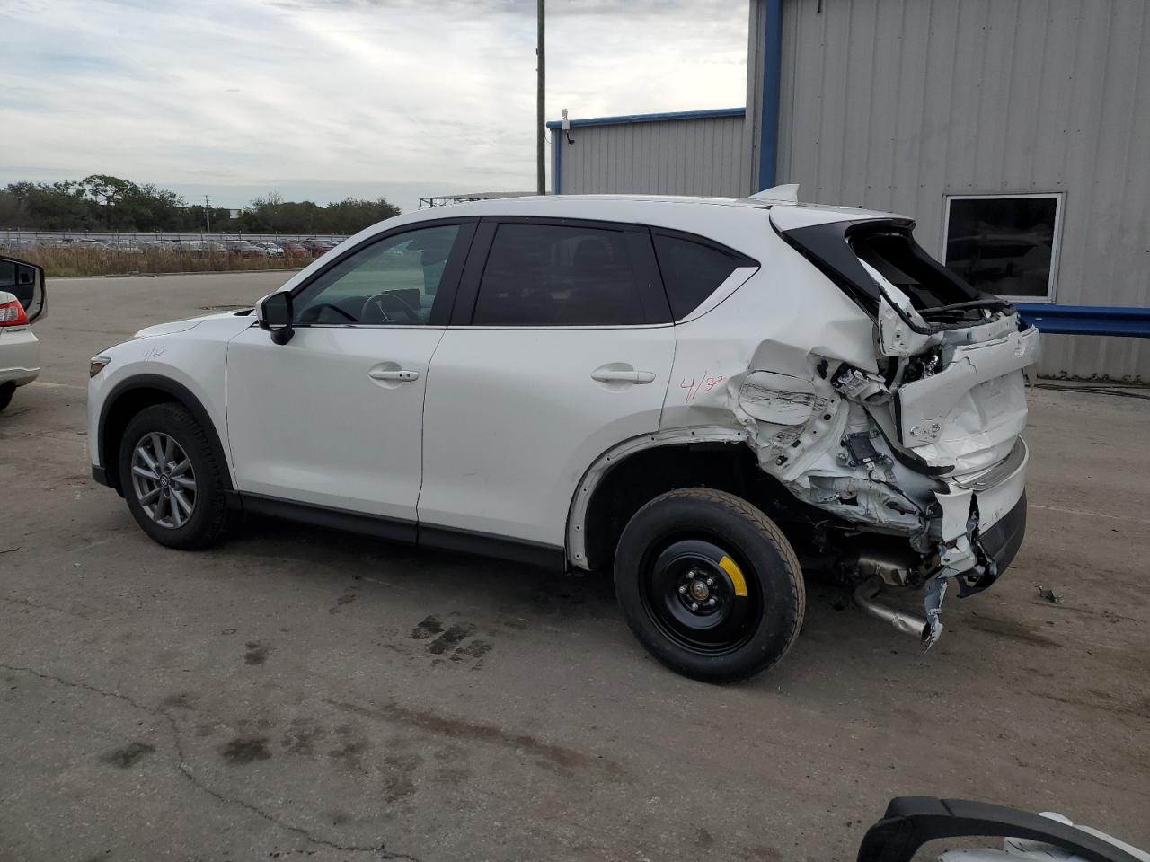 Image 2 of 2023 MAZDA CX-5 PREFERRED 2023 with VIN JM3KFBCM1P0126211