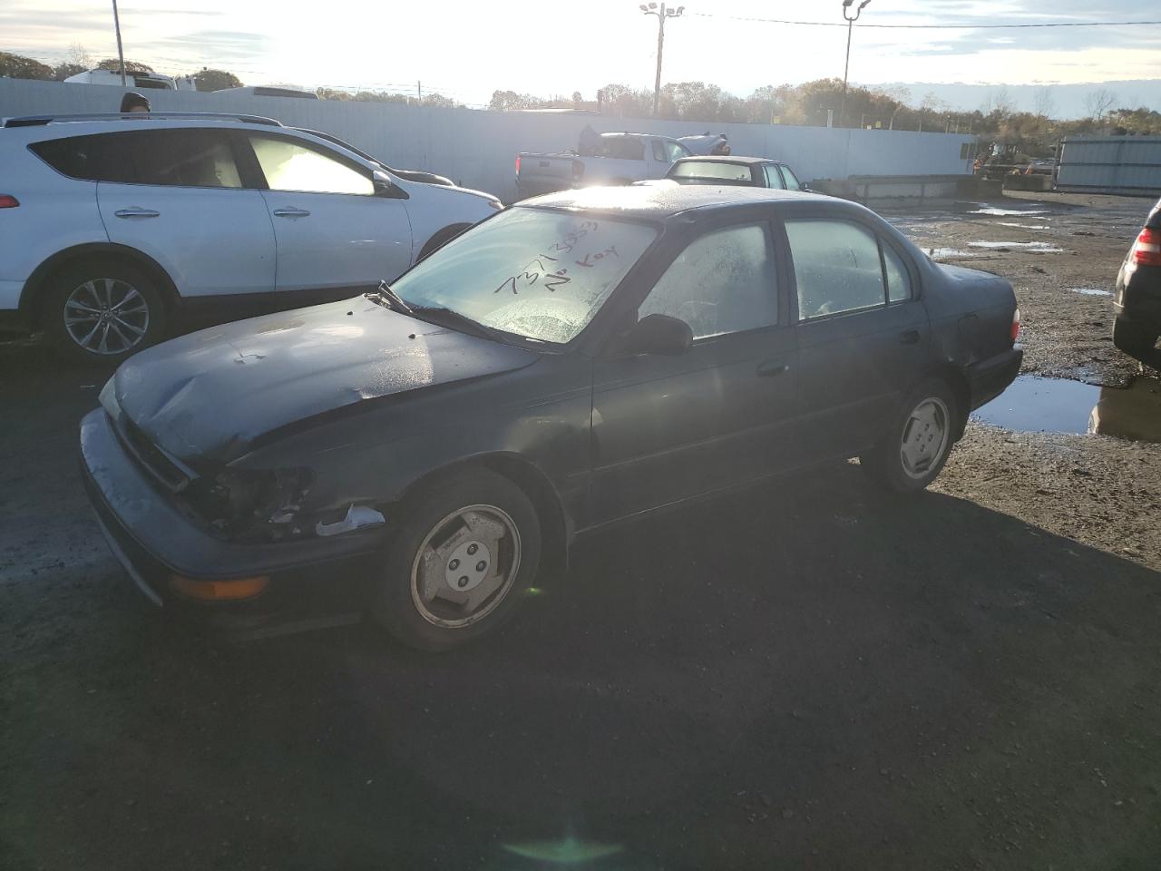 Obraz 1 z 1997 TOYOTA COROLLA BASE 1997 z VIN 2T1BA02E1VC176051