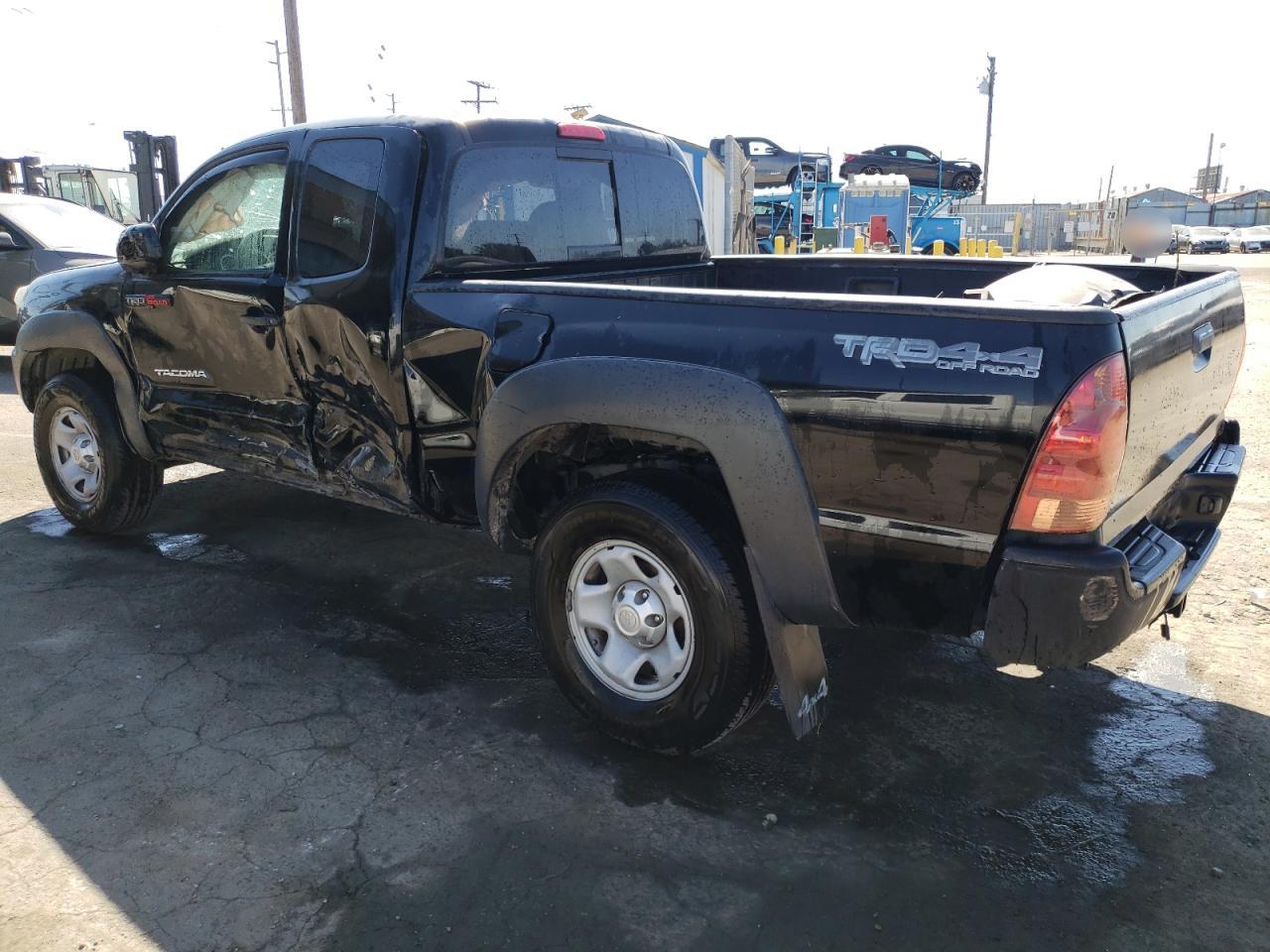 Image 2 of Toyota Tacoma Access Cab 2013 with VIN 5TFUX4EN6DX020095