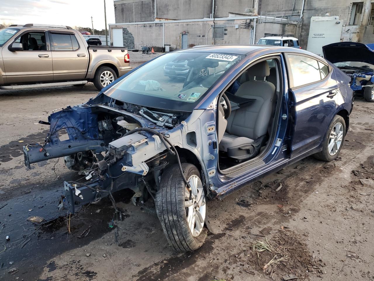Изображение 1 2020 HYUNDAI ELANTRA SEL 2020 с VIN 5NPD84LF1LH630845