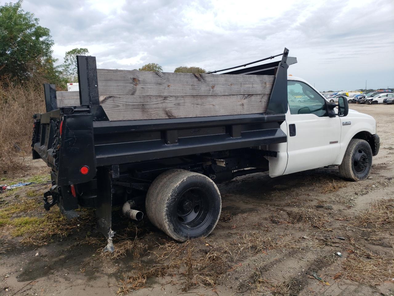 Image 3 of 2005 FORD F350 SUPER DUTY 2005 with VIN 1FDWF36P45EC29415