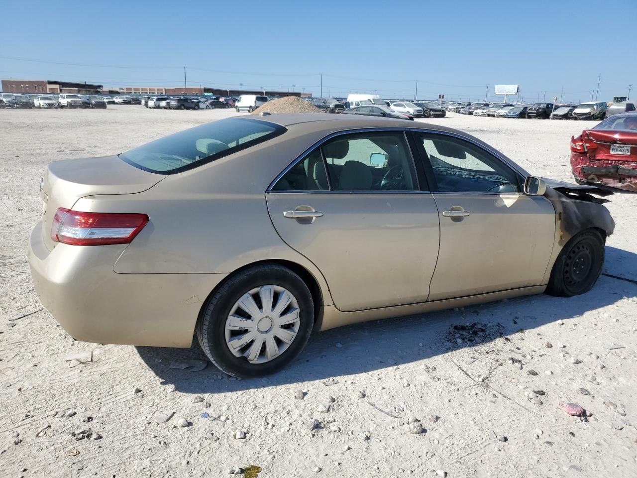 Obraz 3 z 2011 TOYOTA CAMRY BASE 2011 z VIN 4T1BF3EK8BU615194