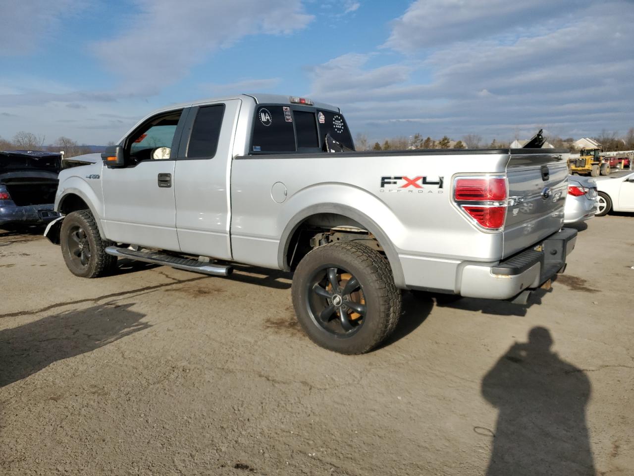 Image 2 of 2010 FORD F150 SUPER CAB 2010 with VIN 1FTFX1EV5AFB28460