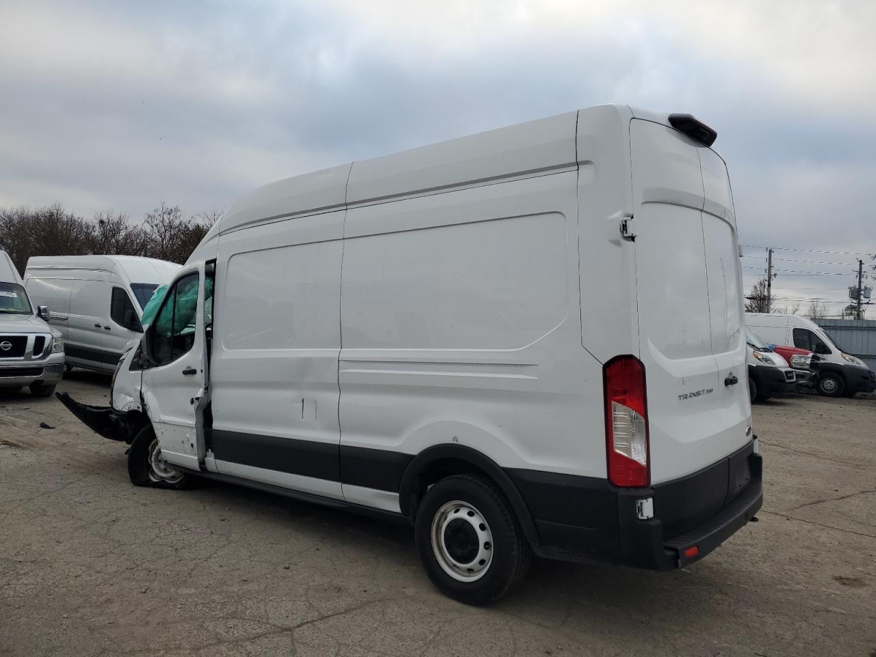 Image 2 of 2021 FORD TRANSIT T-250 2021 with VIN 1FTBR1X85MKA08377
