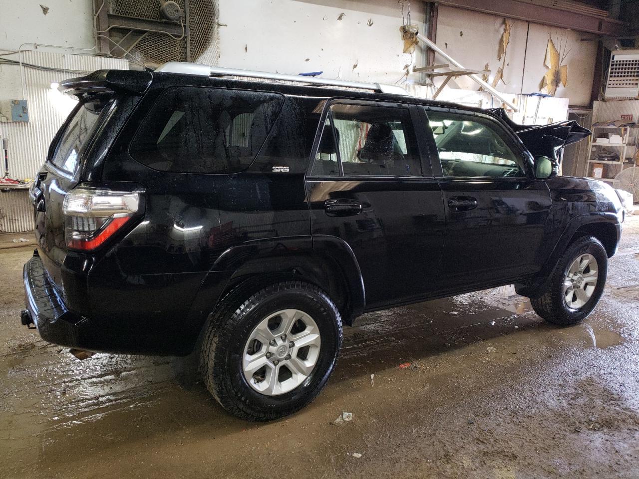 Изображение 3 2014 TOYOTA 4RUNNER SR5 2014 с VIN JTEBU5JR7E5180218