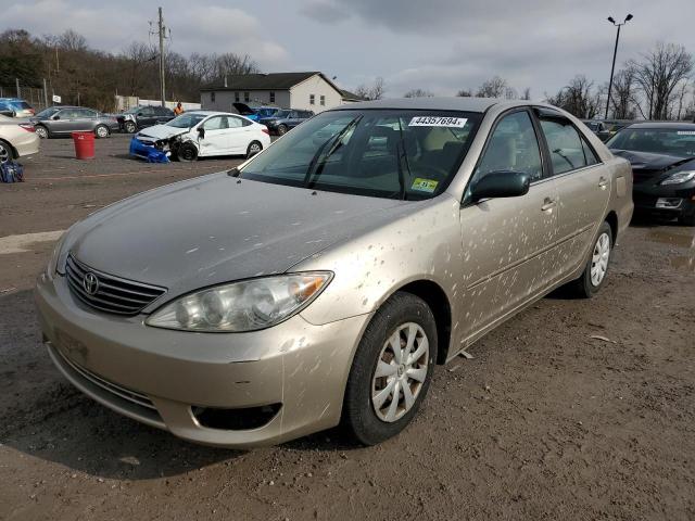 Obraz 1 z 2006 TOYOTA CAMRY LE 2006 z VIN JTDBE32K363040168