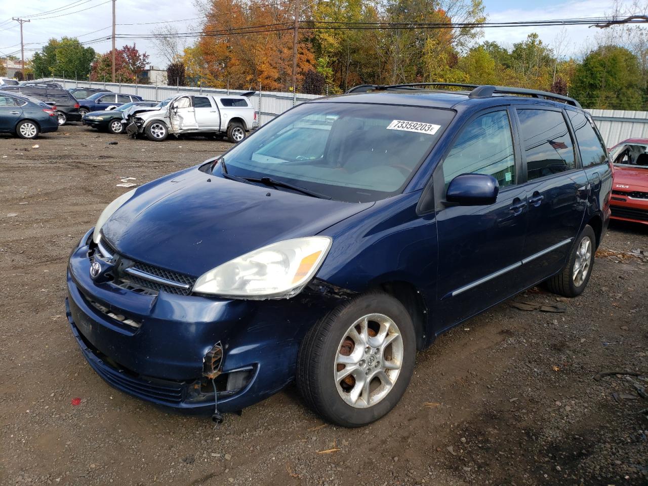 2004 TOYOTA SIENNA XLE 2004 image