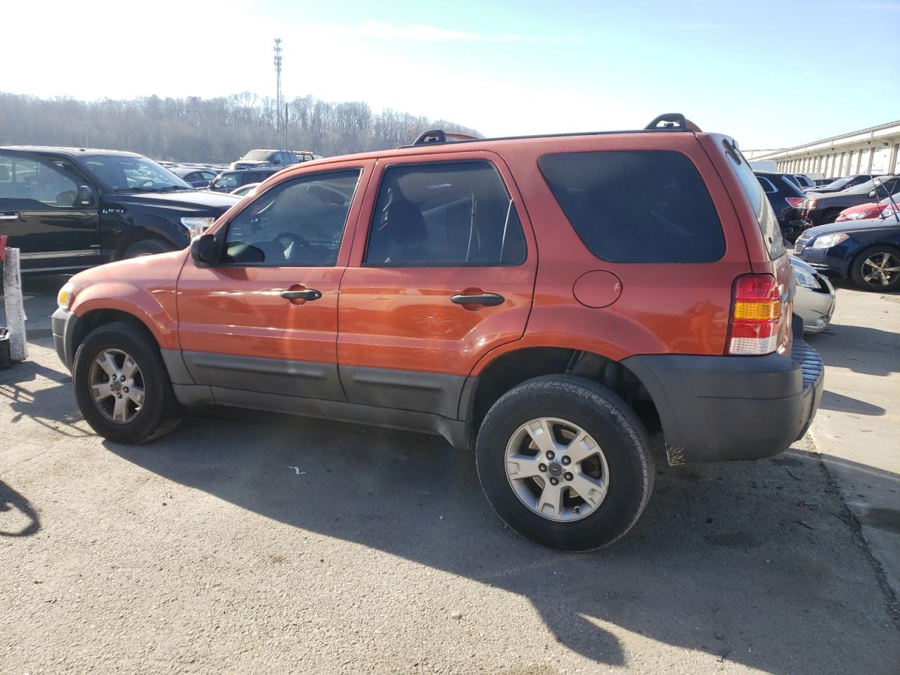 Obraz 2 z 2006 FORD ESCAPE XLT 2006 z VIN 1FMYU93156KA18888