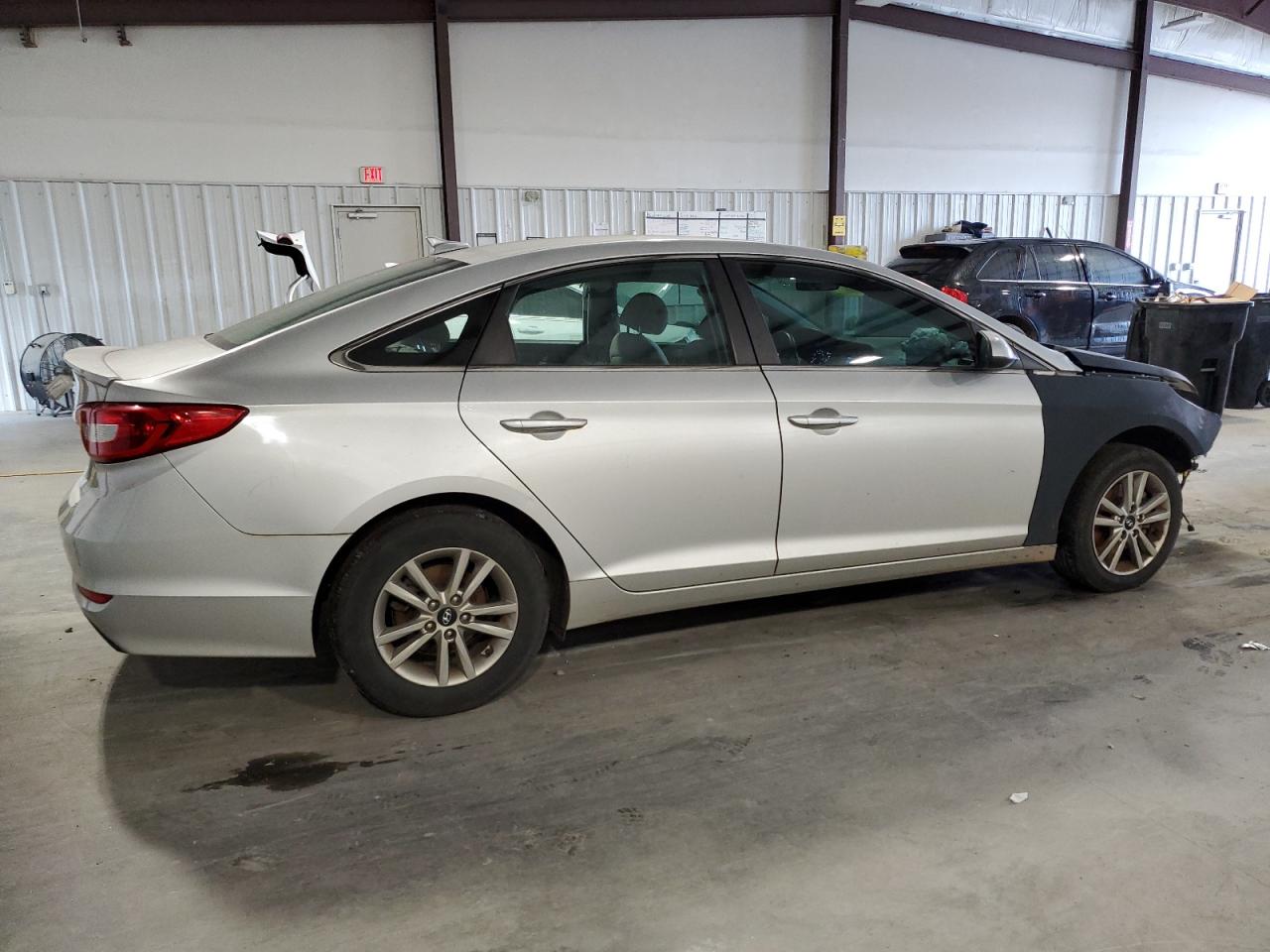 Obraz 3 z 2015 HYUNDAI SONATA SE 2015 z VIN 5NPE24AF7FH073839