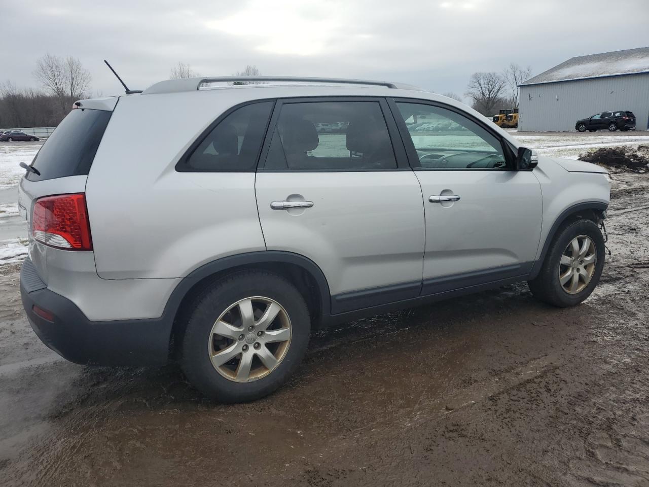 Изображение 3 2012 KIA SORENTO BASE 2012 с VIN 5XYKT3A61CG308507