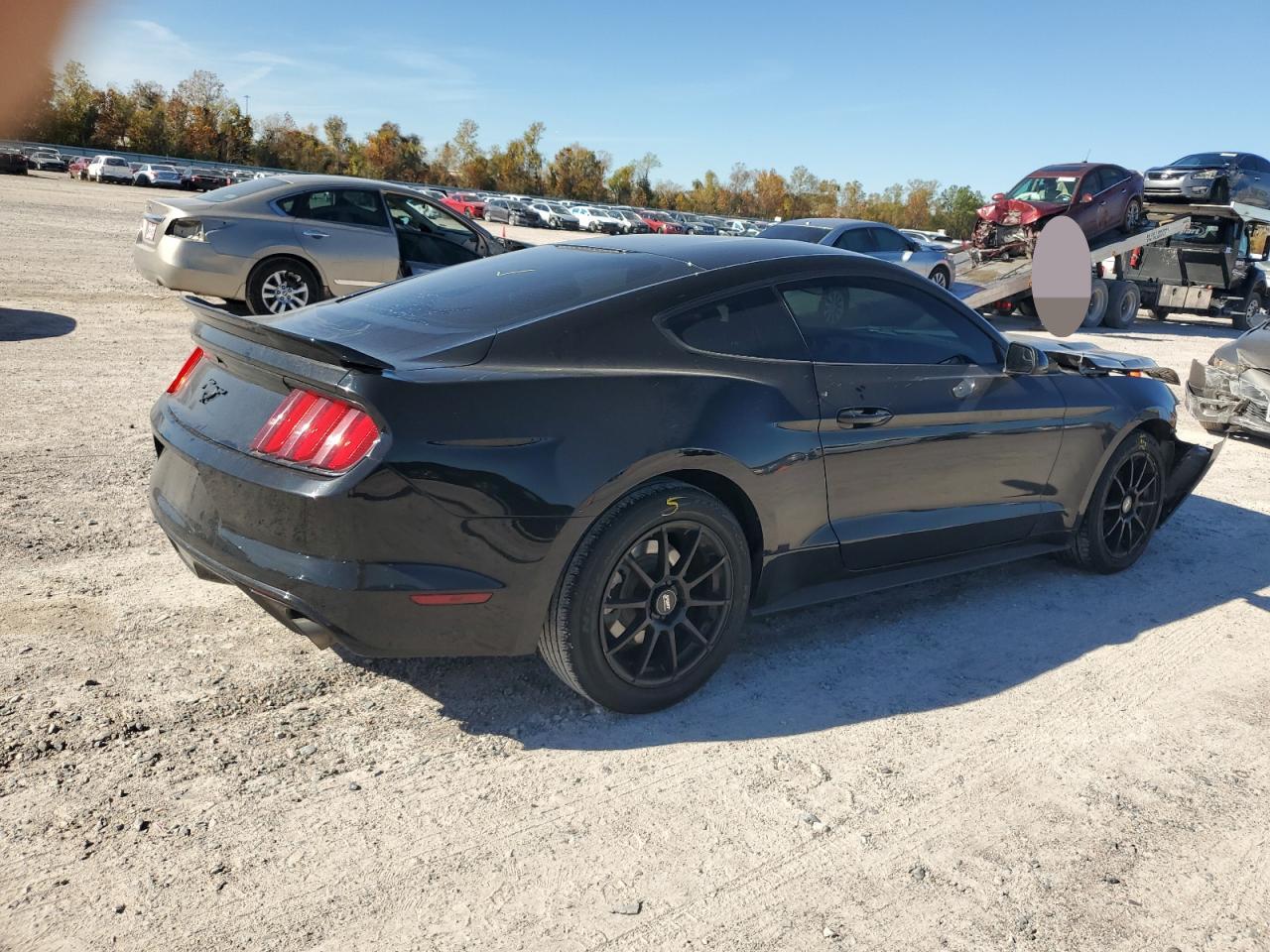 Obraz 3 z 2017 FORD MUSTANG  2017 z VIN 1FA6P8TH4H5275977