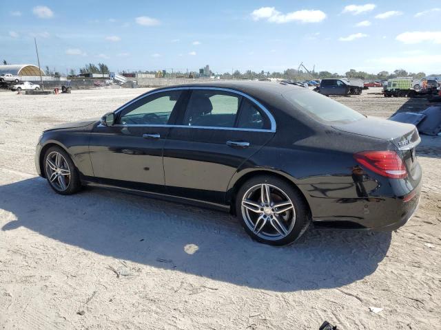 Obraz 2 z 2017 MERCEDES-BENZ E 300 2017 z VIN WDDZF4JBXHA057847