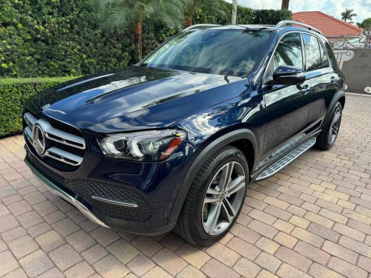 Изображение 1 2022 MERCEDES-BENZ GLE 350 2022 с VIN 4JGFB4JB5NA765004