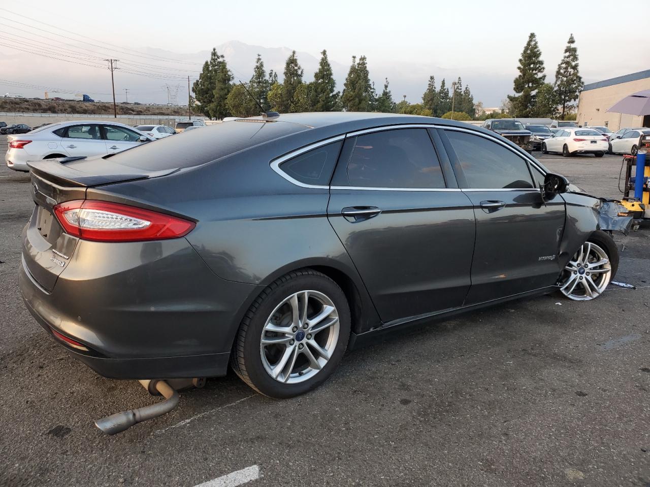 Изображение 3 2015 FORD FUSION TITANIUM HEV 2015 с VIN 3FA6P0RU4FR161395