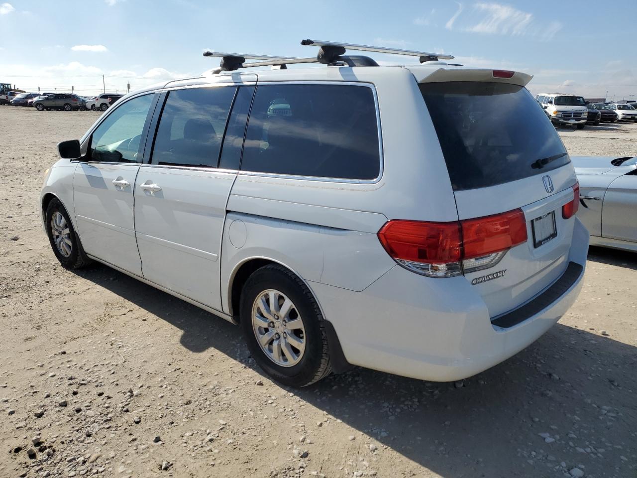 Image 2 of 2010 HONDA ODYSSEY EXL 2010 with VIN 5FNRL3H79AB027945