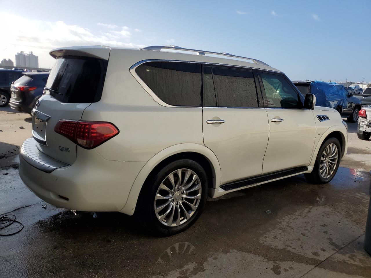 Obraz 3 z 2015 INFINITI QX80  2015 z VIN JN8AZ2NF2F9573445