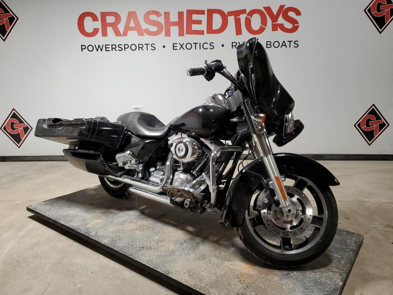 Image 1 of 2010 HARLEY-DAVIDSON FLHX  2010 with VIN 1HD1KB414AB662360