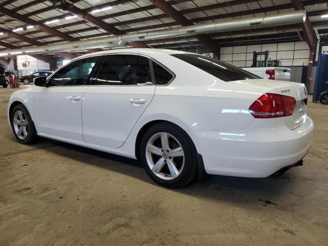Obraz 2 z 2015 VOLKSWAGEN PASSAT SE 2015 z VIN 1VWBS7A32FC021702