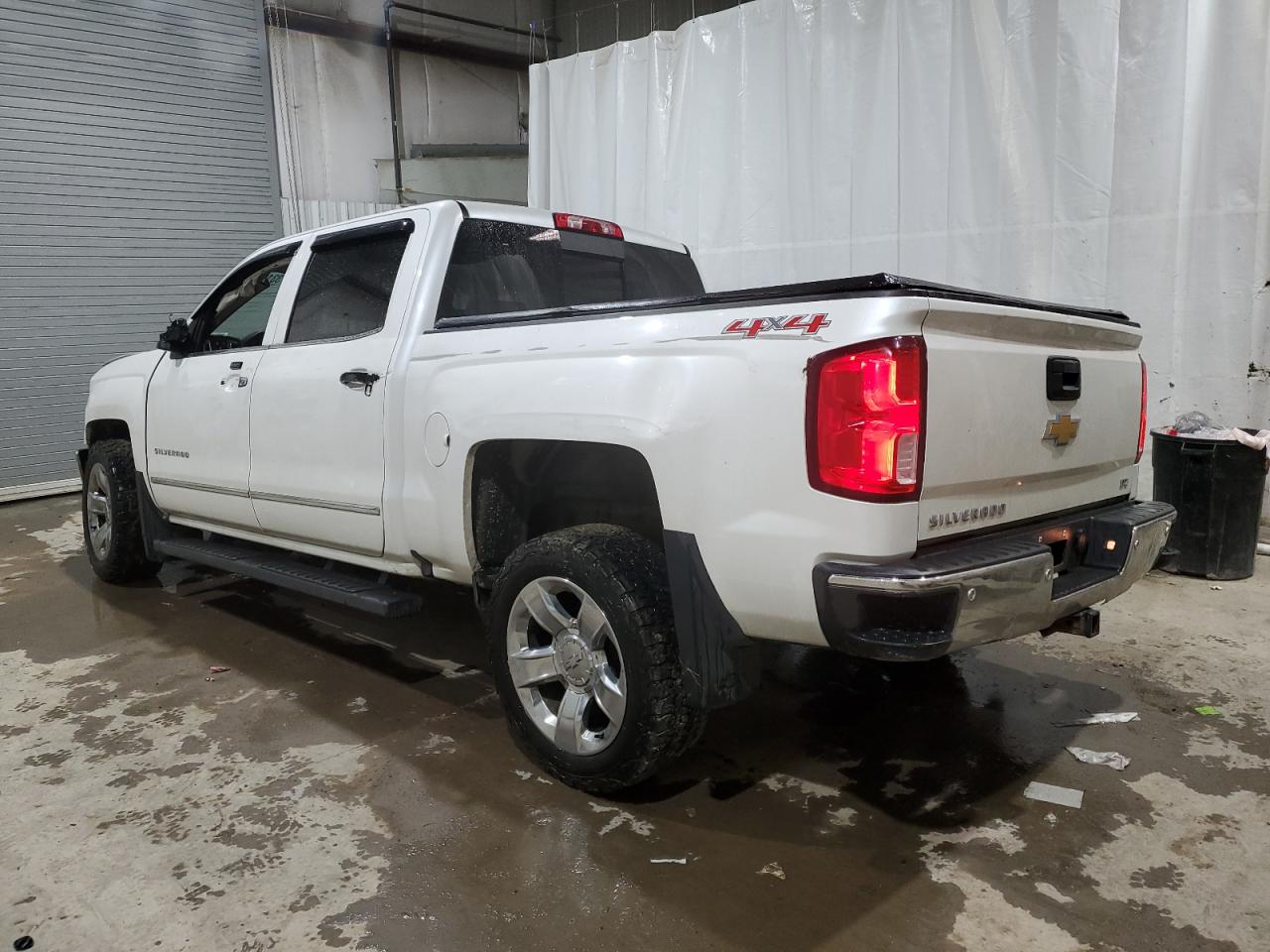 Изображение 2 2017 CHEVROLET SILVERADO K1500 LTZ 2017 с VIN 3GCUKSEC3HG387905