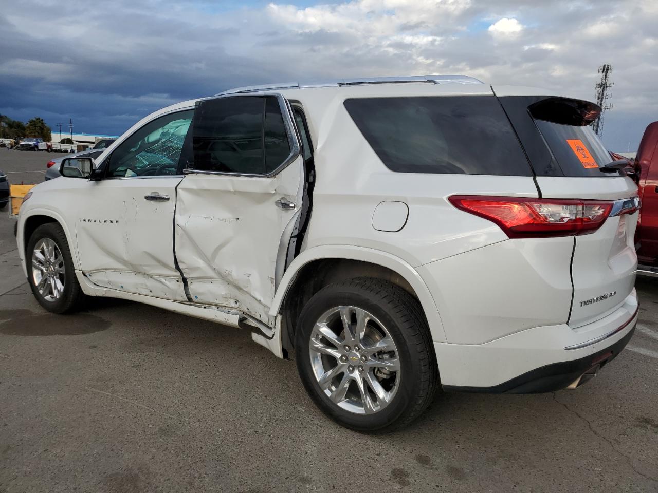 Obraz 2 z 2020 CHEVROLET TRAVERSE HIGH COUNTRY 2020 z VIN 1GNEVNKW0LJ287738