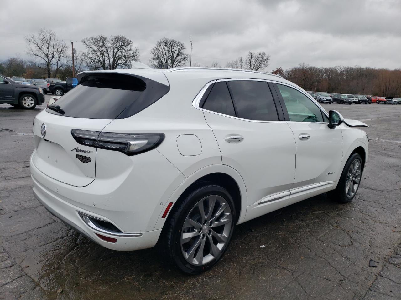 Obraz 3 z 2021 BUICK ENVISION AVENIR 2021 z VIN LRBFZRR46MD137368