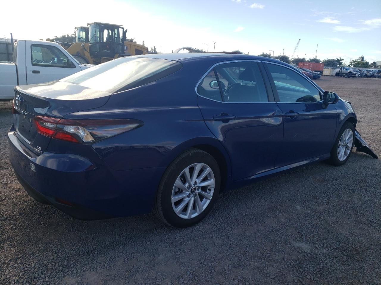 Изображение 3 2023 TOYOTA CAMRY LE 2023 с VIN 4T1R31AKXPU059365