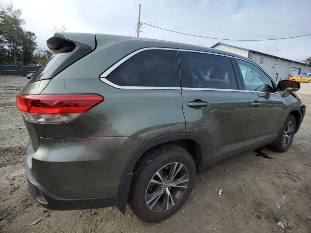 Image 3 of 2019 TOYOTA HIGHLANDER LE 2019 with VIN 5TDBZRFH8KS704608