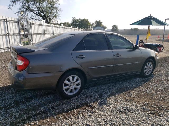 Obraz 3 z 2004 TOYOTA CAMRY LE 2004 z VIN JTDBE32K140259113