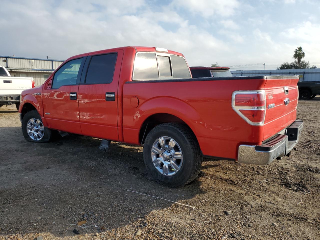 Изображение 2 2011 FORD F150 SUPERCREW 2011 с VIN 1FTFW1CTXBFA63997