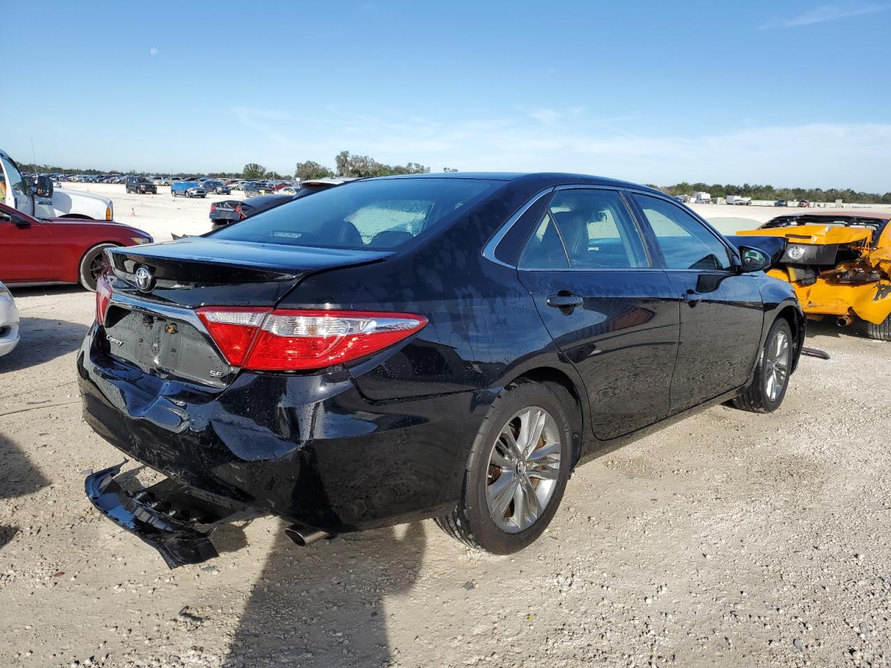 Image 3 of 2017 TOYOTA CAMRY LE 2017 with VIN 4T1BF1FK0HU341727