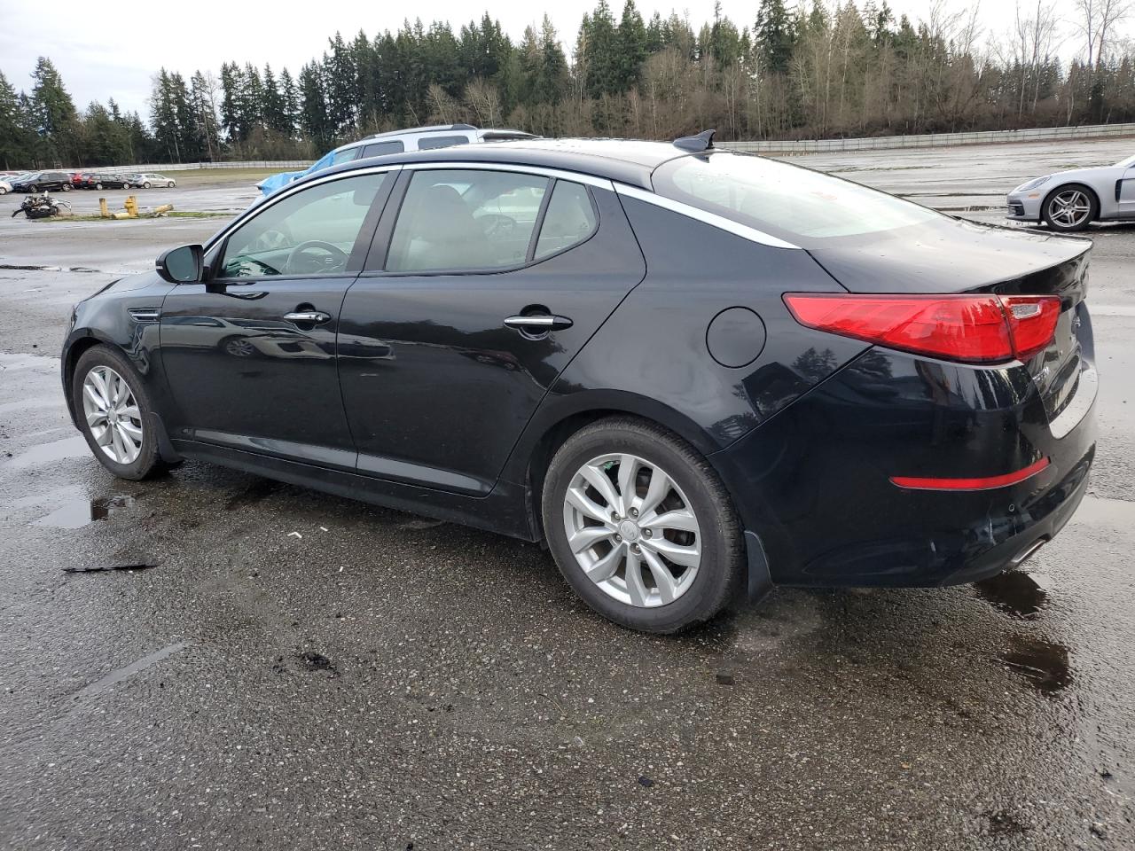 Image 2 of 2015 KIA OPTIMA EX 2015 with VIN 5XXGN4A76FG392721