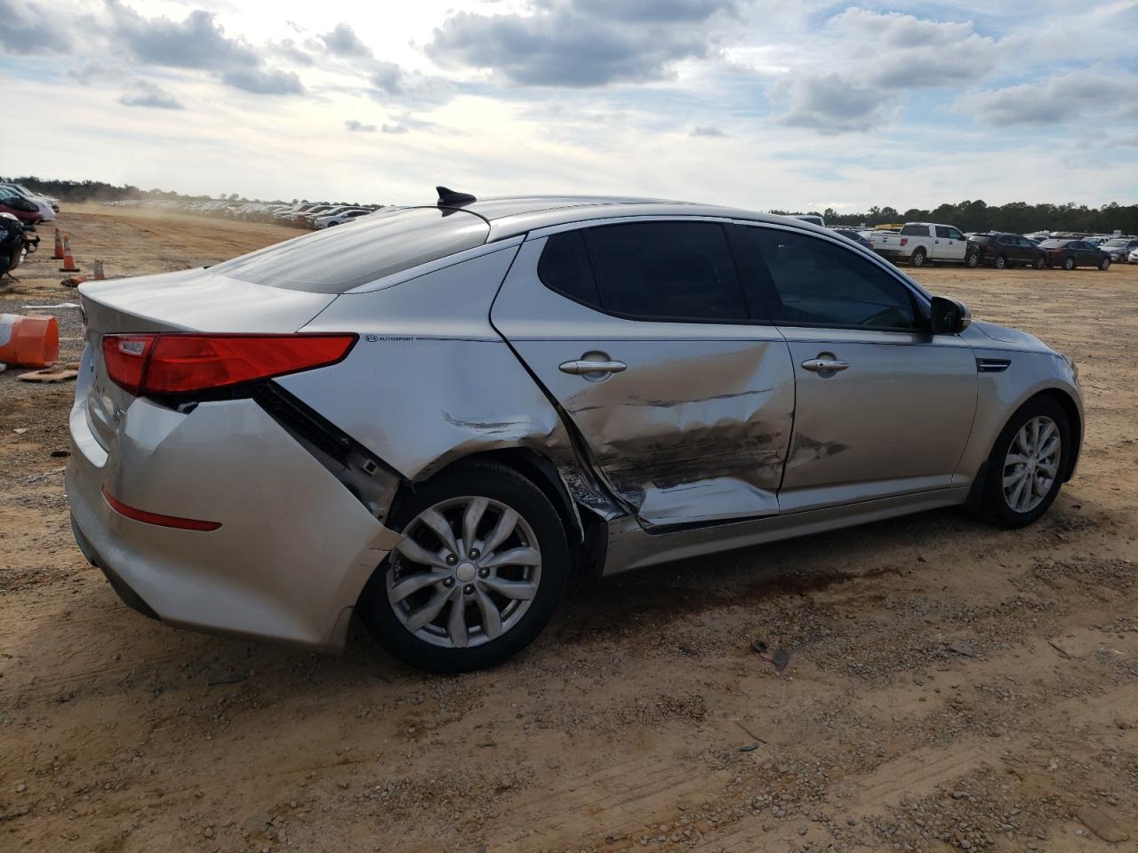 Image 3 of 2014 KIA OPTIMA EX 2014 with VIN 5XXGN4A71EG336023