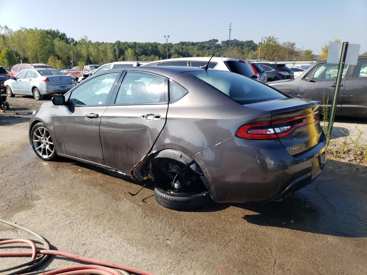 Image 2 of Dodge Dart Sxt 2015 with VIN 1C3CDFBBXFD247891