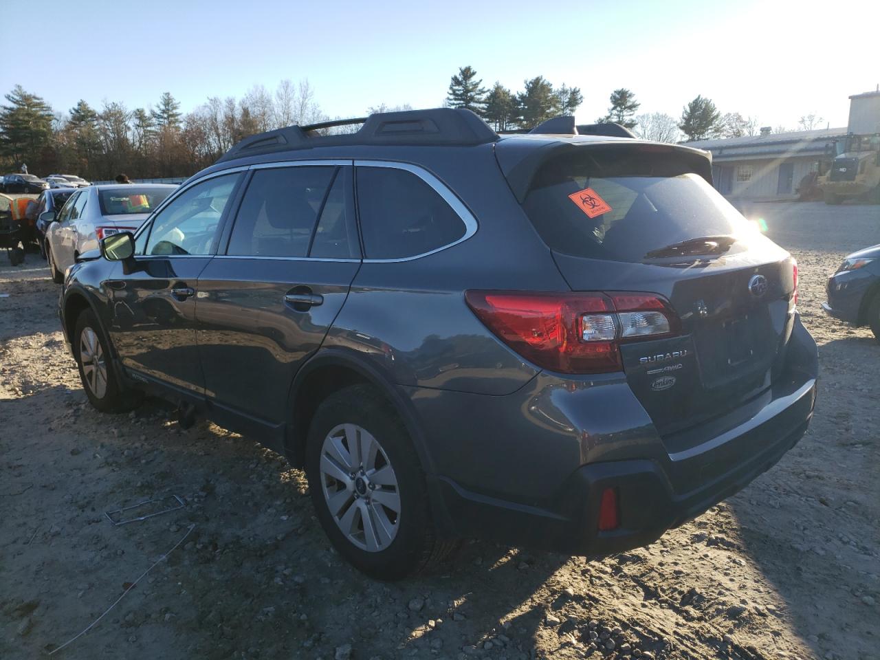 Obraz 2 z 2018 SUBARU OUTBACK 2.5I PREMIUM 2018 z VIN 4S4BSACC0J3269352